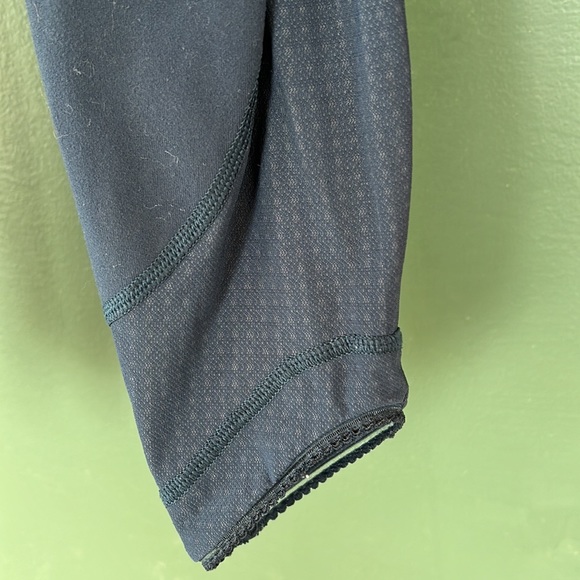Lululemon Leggings. Size 2. Fixed hole in mesh panel (pictured). Navy Blue. - Picture 3 of 8